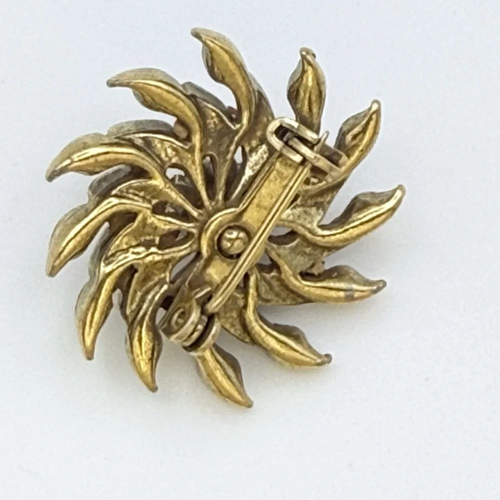 Vintage Faux Pearl Brooch Gold Tone Sunburst Swirl Floral Pin Small 1